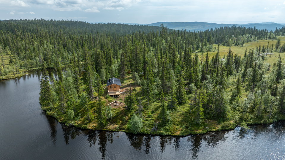 Kojan vid Fisklössjön.