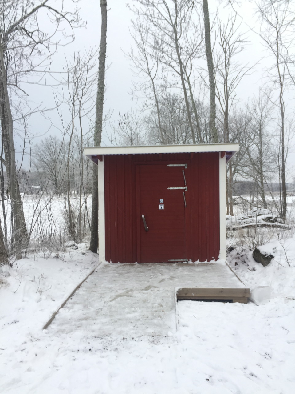 Toaleett Vårdsätrabadet.