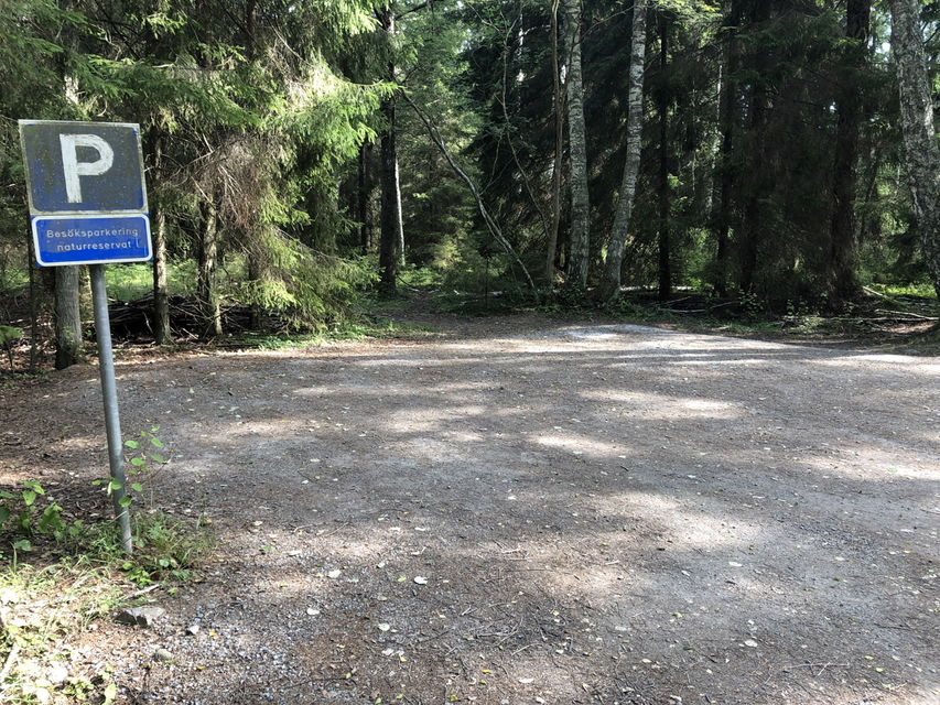 Besöksparkering till Reveludden.