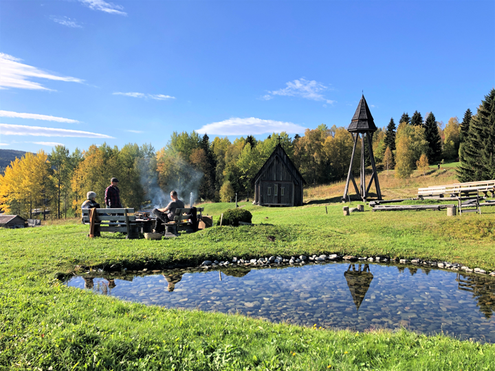 Hållandsgården - kurs och lägergård