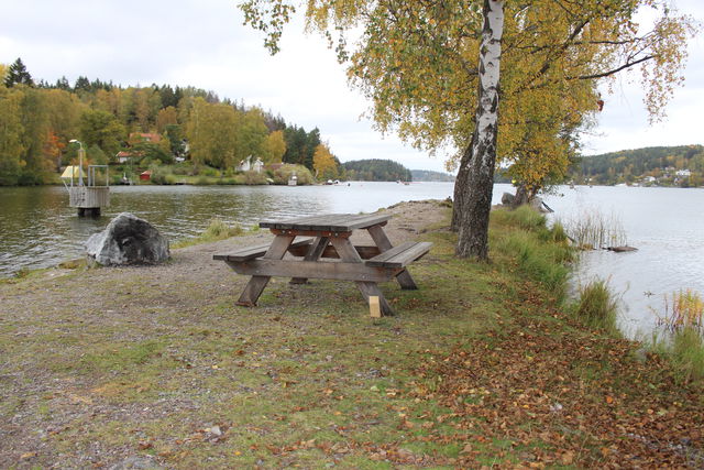 Fikabord på norra udden vid Täljehus