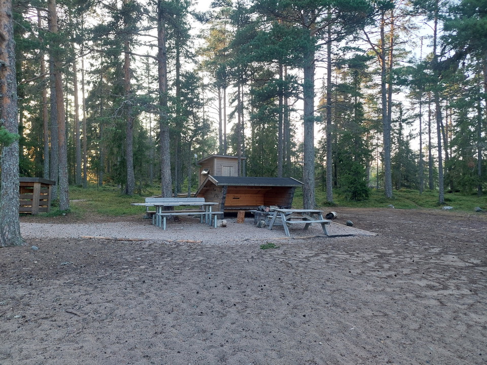 Långörens vindskydd