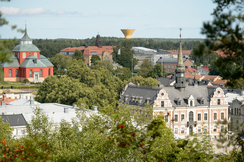 Utsikt från berget över staden