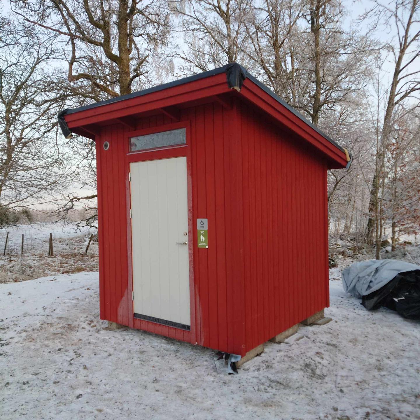 Tomtabacken torrtoalett