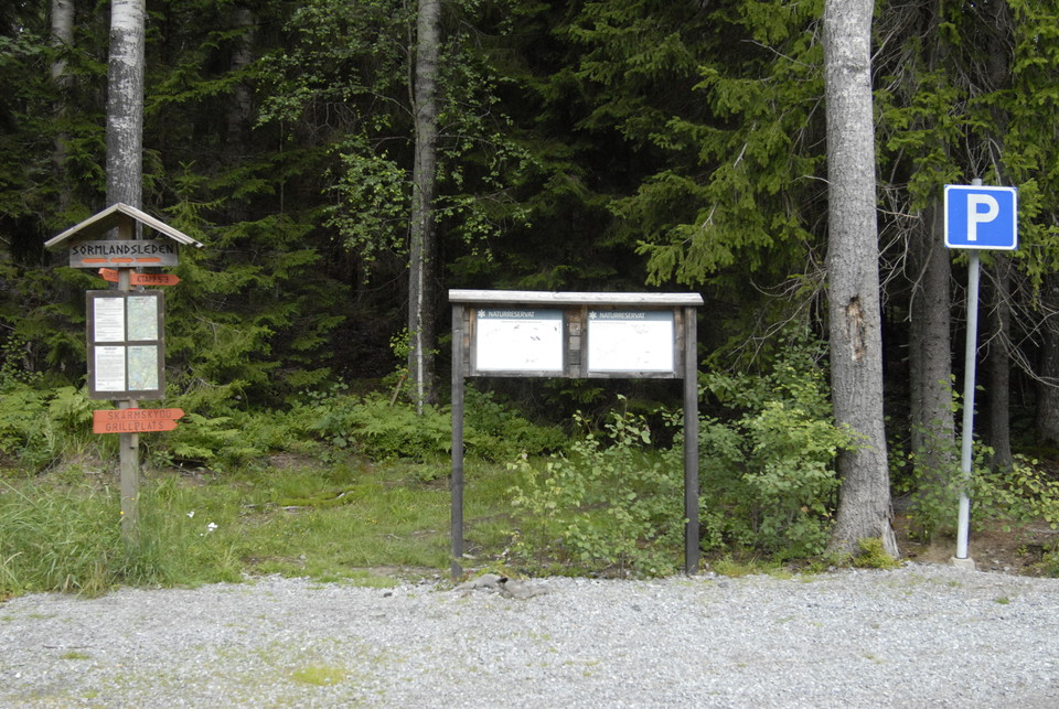 Sörmlandsledens entré vid Hemfosa, för vandring norrut.