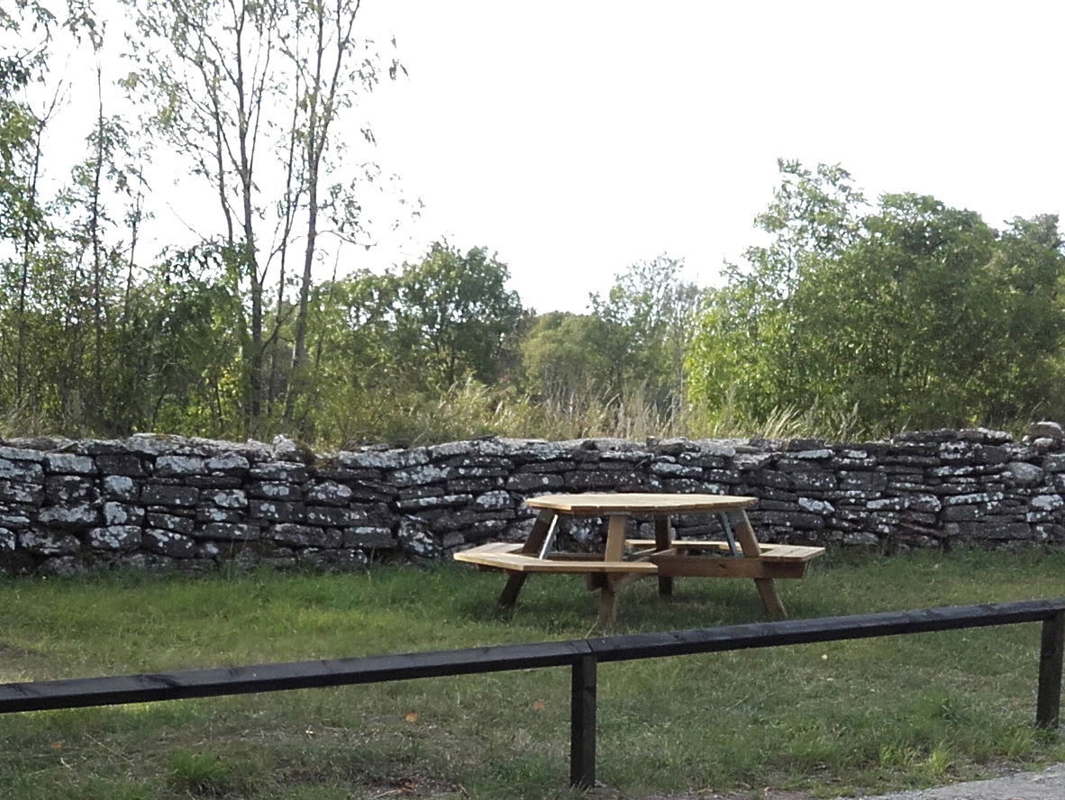 rastbord på parkeringen