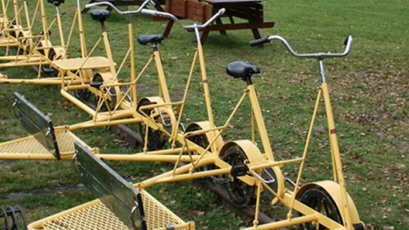 Rail-trolley