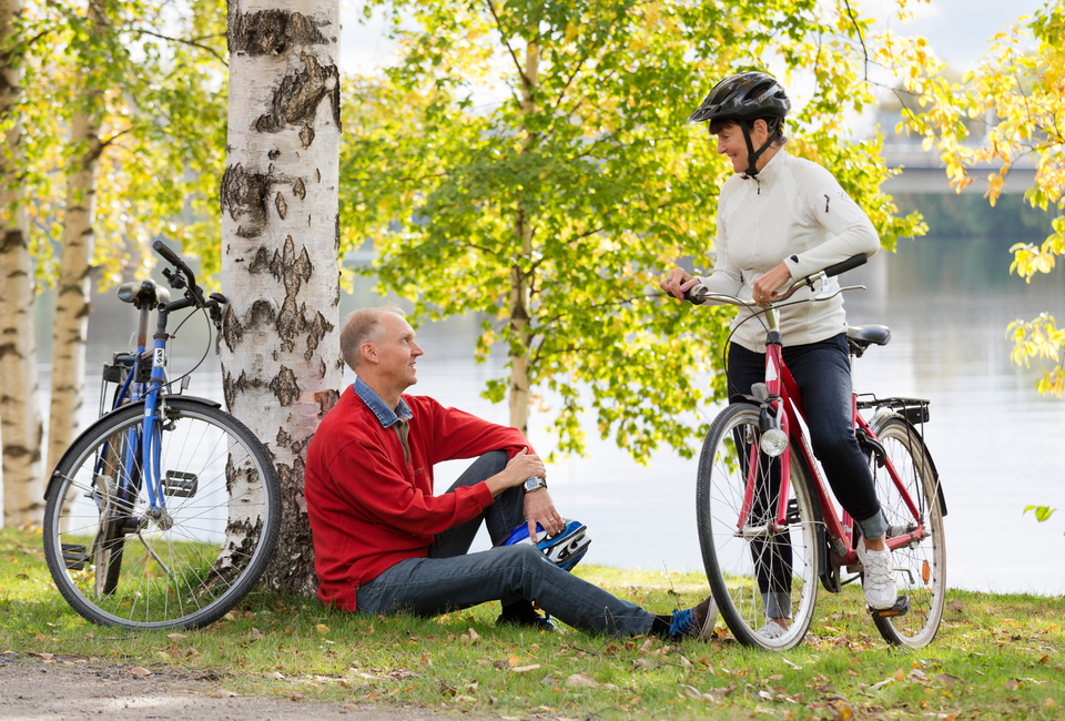 Cycle from Umeå city center to the sea.