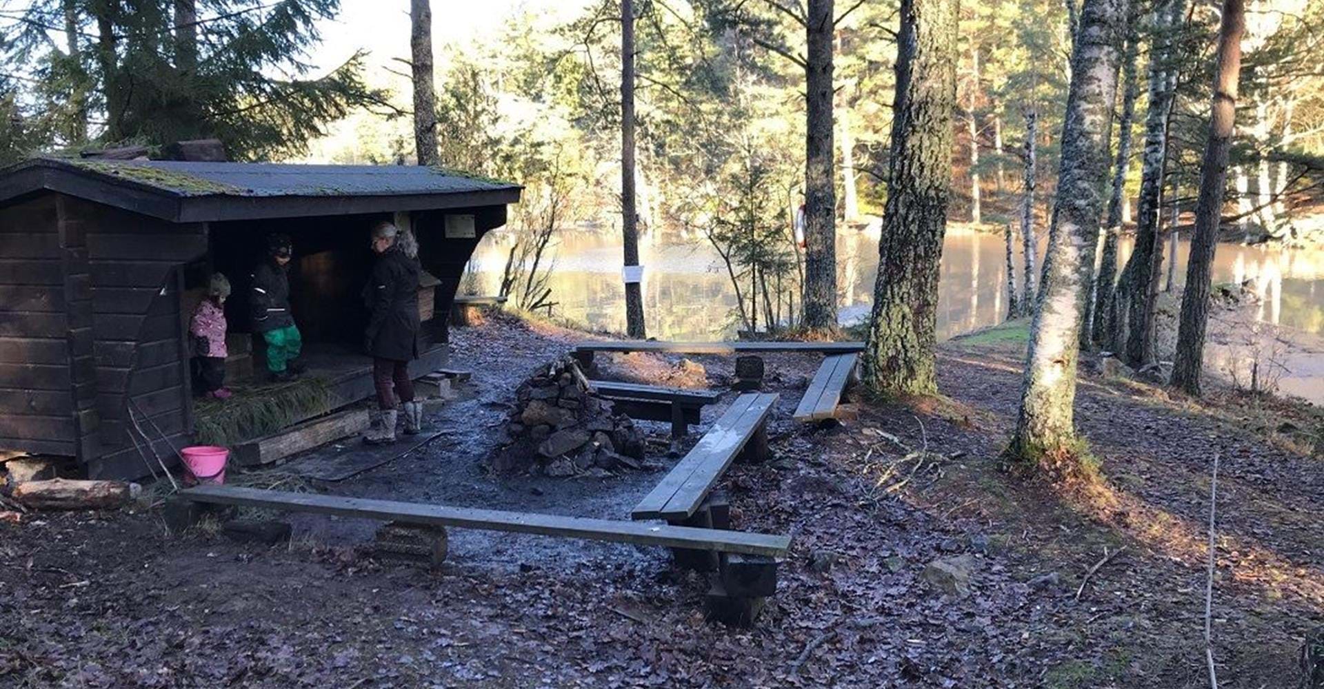 Vindskydd vid Dalmyrasjön
Etapp: Mauritsberg-Dalmyrasjön och Dalmyrasjön-Skirsjön
Norrköping