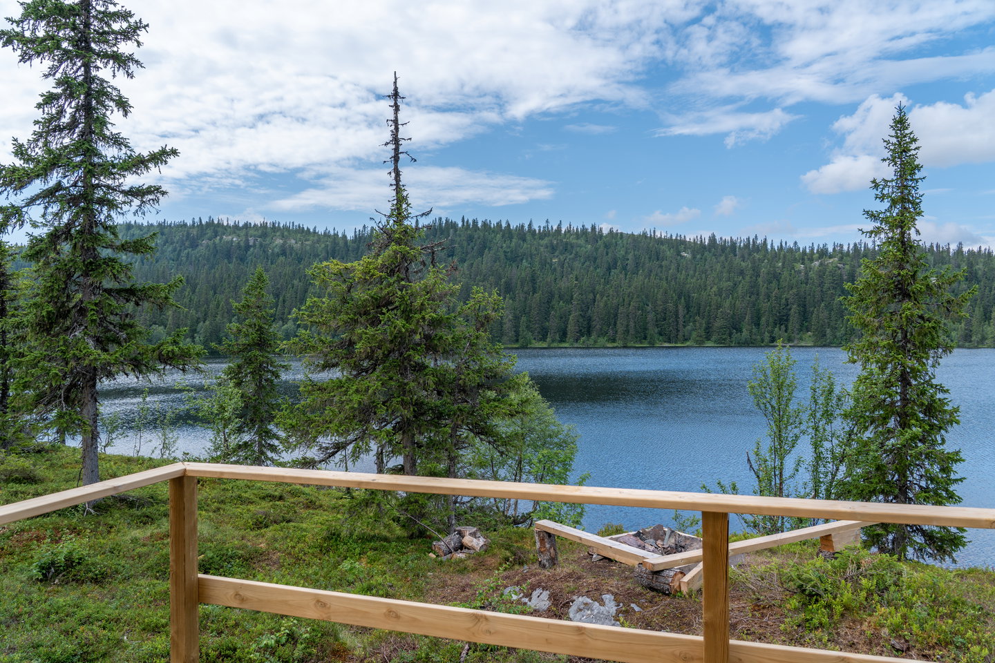 Kojan vid Fisklössjön.