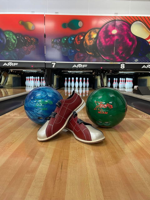 bowlingskor och bowlingklot