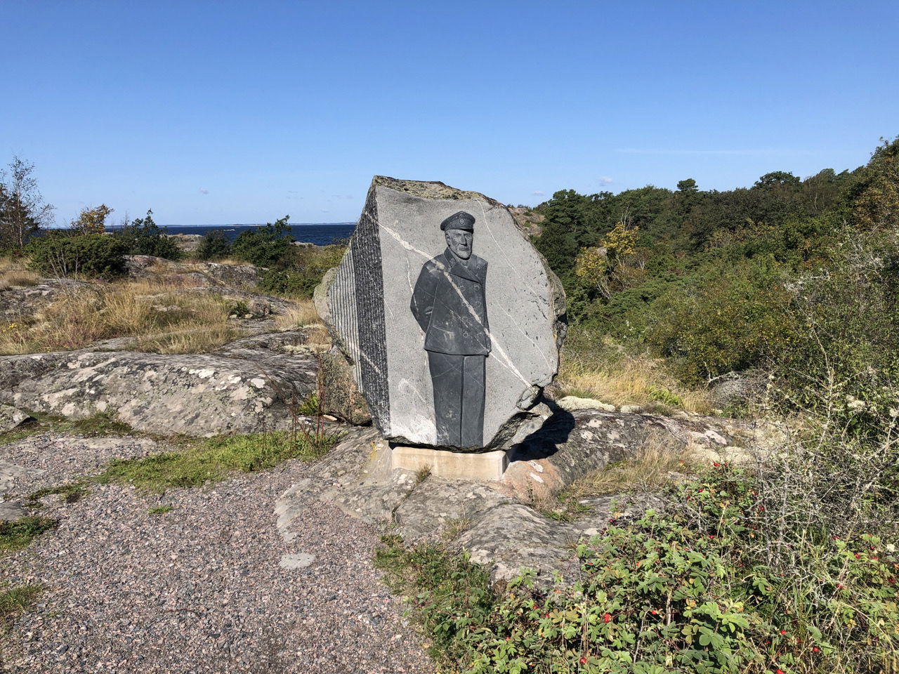 Albert Holms ristning på Öja-Landsor