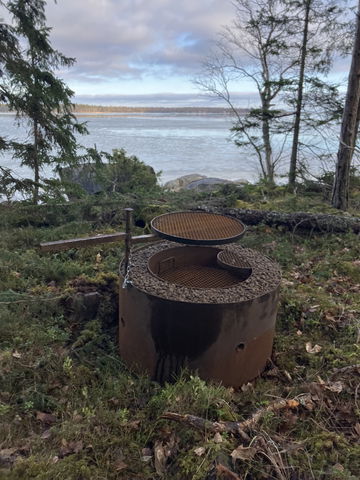 Grill, Ladudden