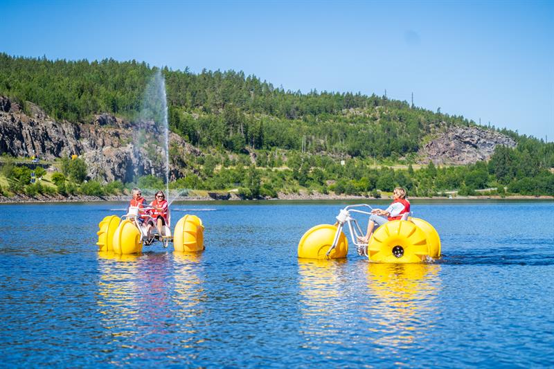 Waterbikes in the Haldencanal, Ørje