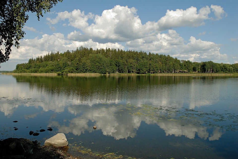 Sommarsol över Fysingen.