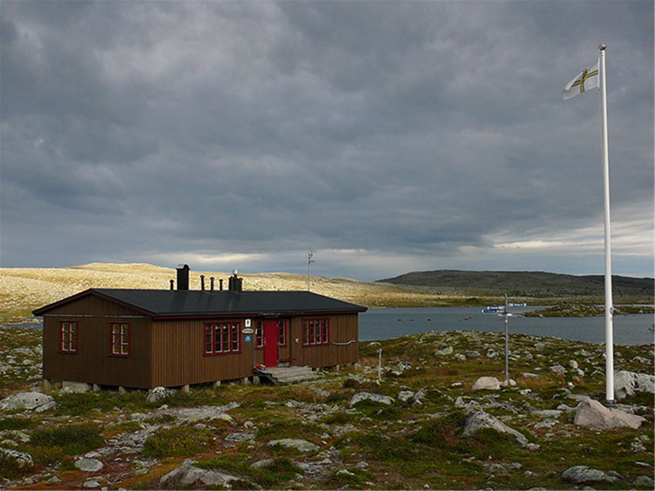 STF Storrödtjärn Mountain cabin