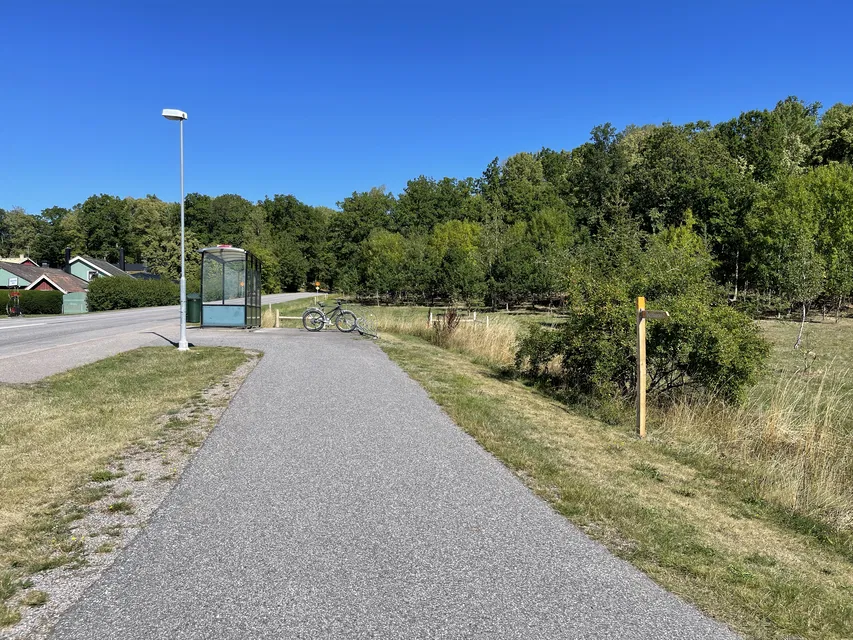 Busshållplatsen i Bestorp där leden börjar/slutar