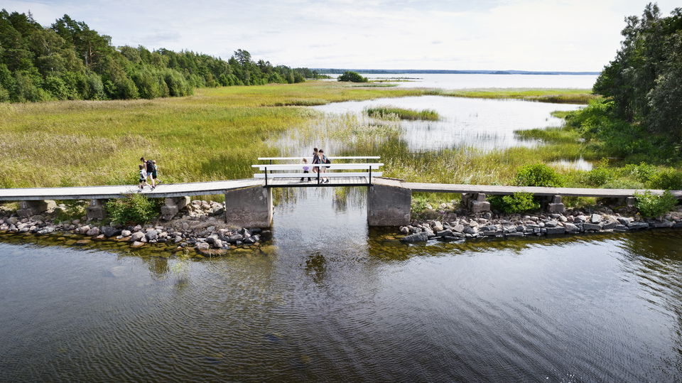 Vandra på öar i Vänern