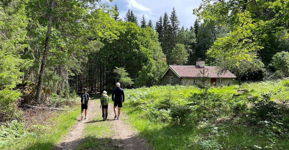 Vandrare vid torp nära Tarmsjön
Etapp: Sätravallen-Vårdnäs
Linköping