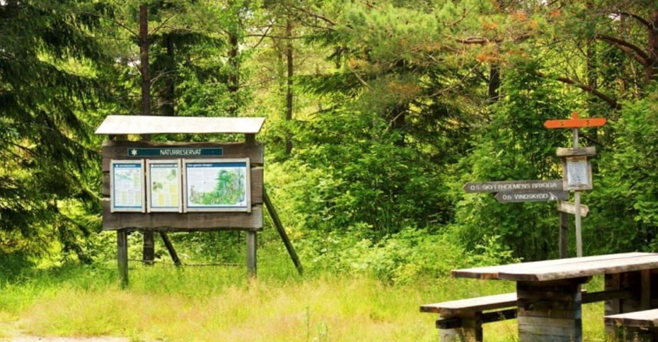 Parkering vid Skvättan, entré till Bråvikenbranten naturreservat