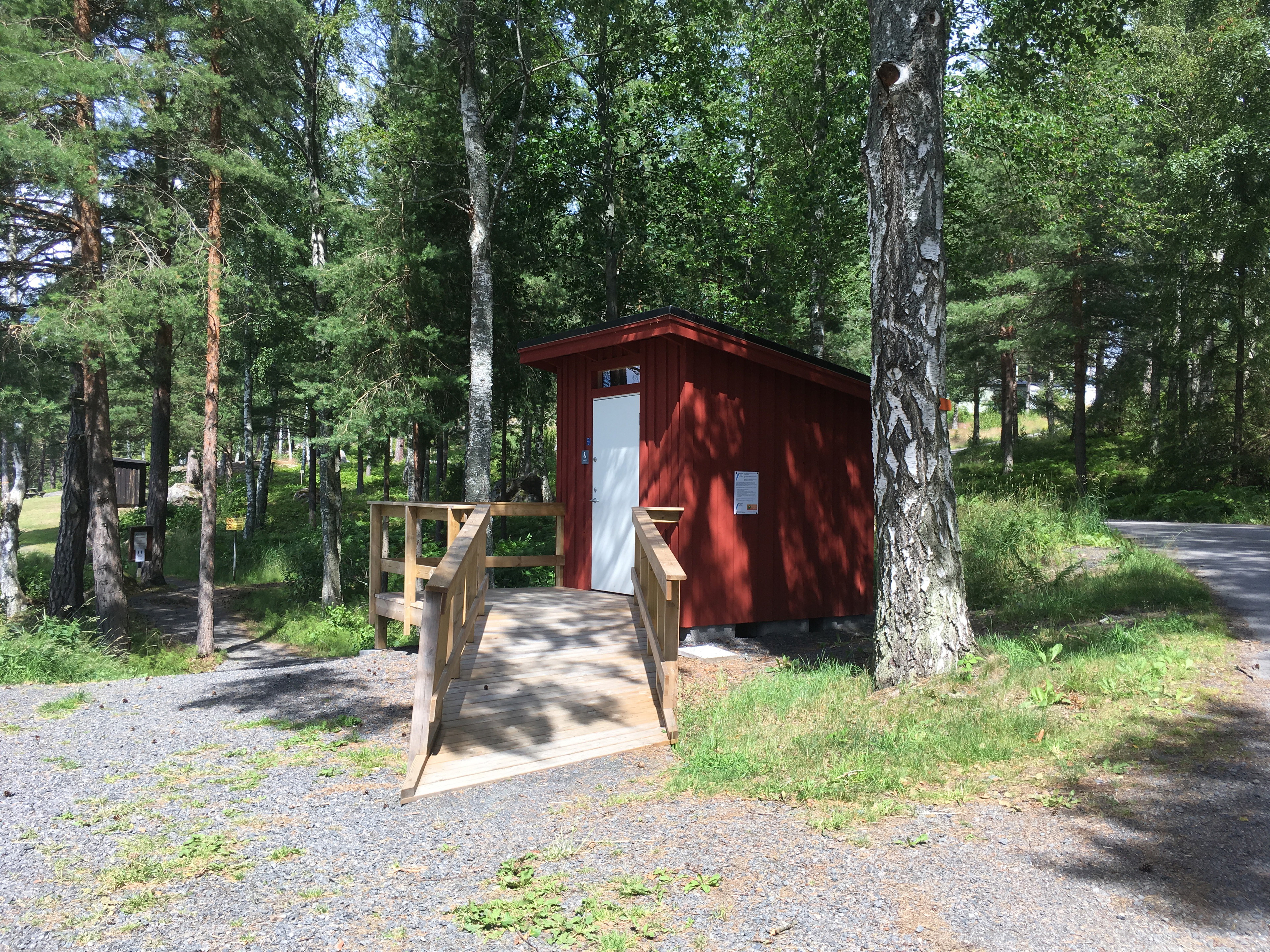 Tillgänglighetsanpassad toalett vid Hämtningsviken