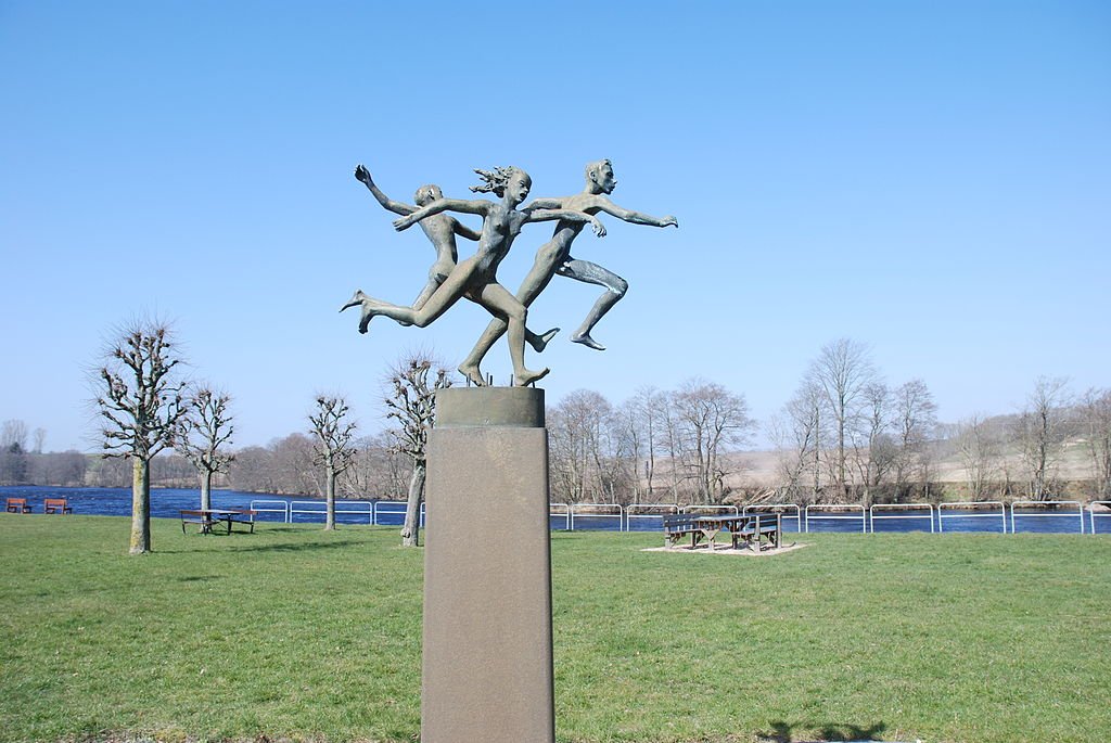 Bent Oberger Skulptur av Stig Blomberg vid Lagan