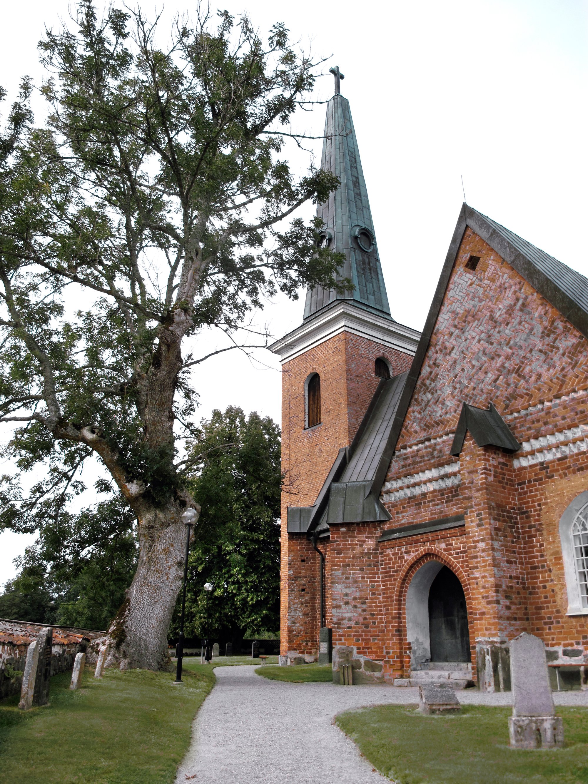 Kyrkan på Ängsö.