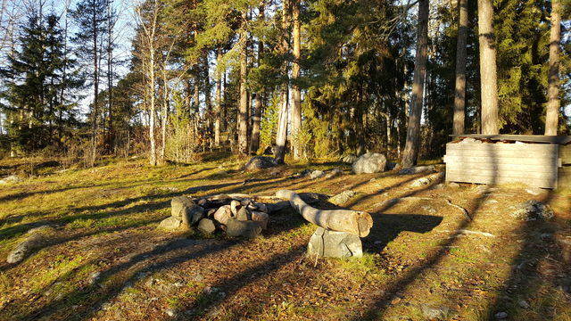 Grillplats, Hällholmen, Iggelbo