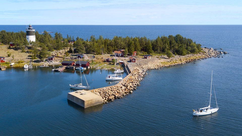 Ön Storjungfrun i Söderhamns skärgård