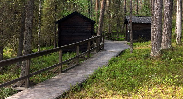 Latrine Slakkasjön, Serri