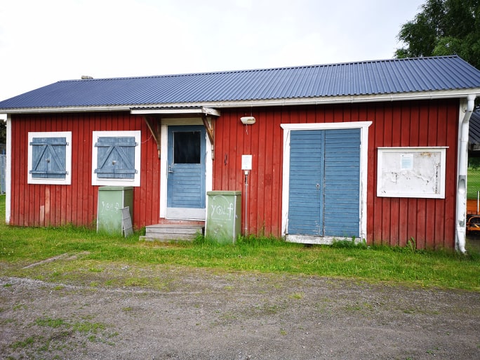 Lysknappen sitter på detta hus