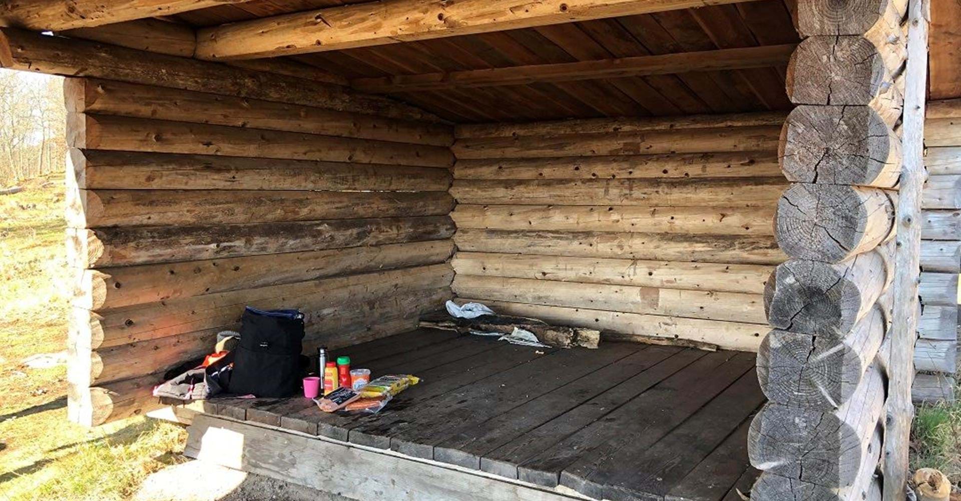 Vindskyddet vid Makersbergen.
Etapp: Omberg runt.
Ödeshög