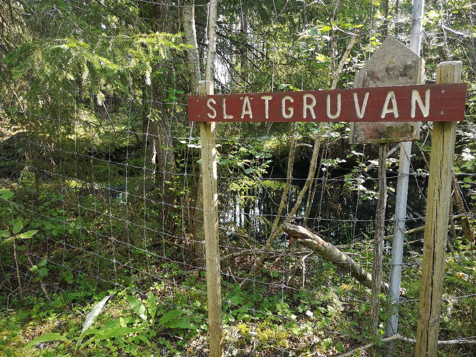 Skylt Slätgruvan Lustigkulle