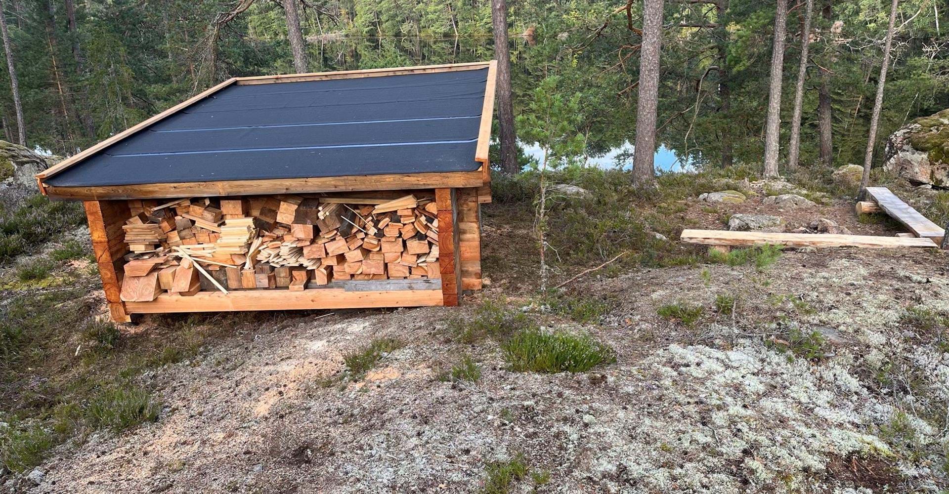 Vindskydd vid Lilla Kullgölen
Etapp: Fagerhult - Rimforsa
Kinda kn