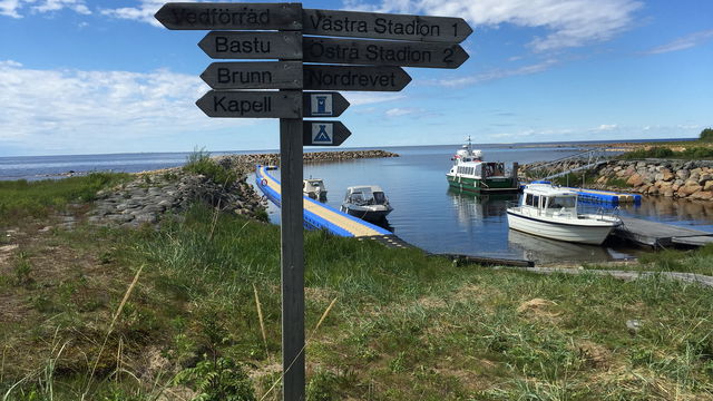 Gästhamn med brygga Kumpula