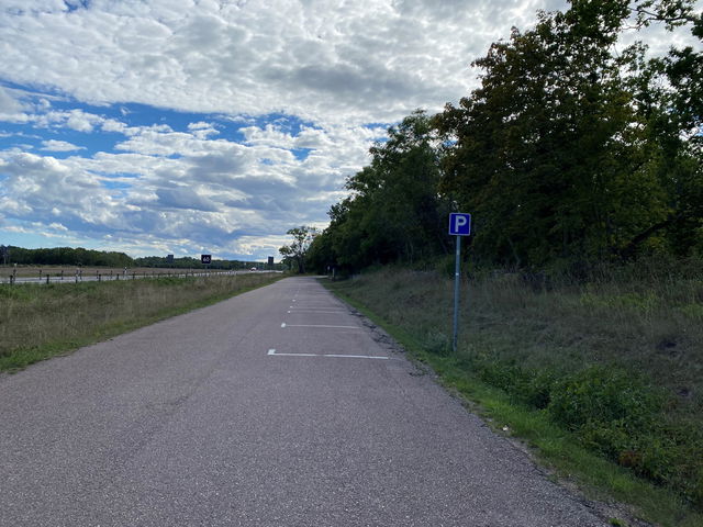 Parkering väg 136, Halltorp