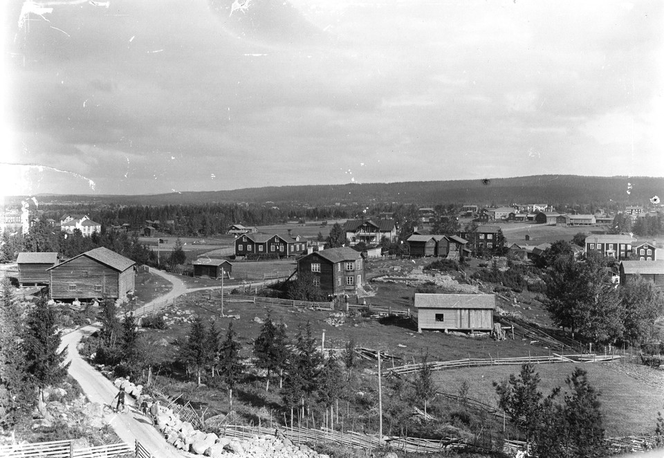 Innan logen Fortunatus byggdes, under de första åren på 1900-talet så låg på platsen en stor lada. Marken uppläts från Hedbacka 7:4 till att bygga logen på. Invigning 1904.