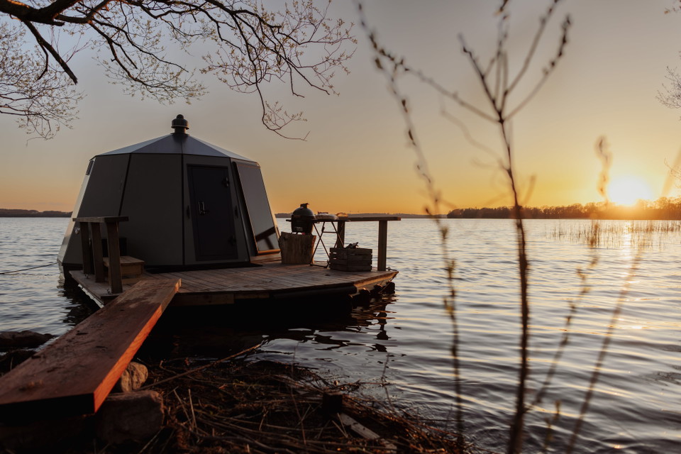 Yggdrasil Igloo Water Huts, boende i Blommeröd i Höör
