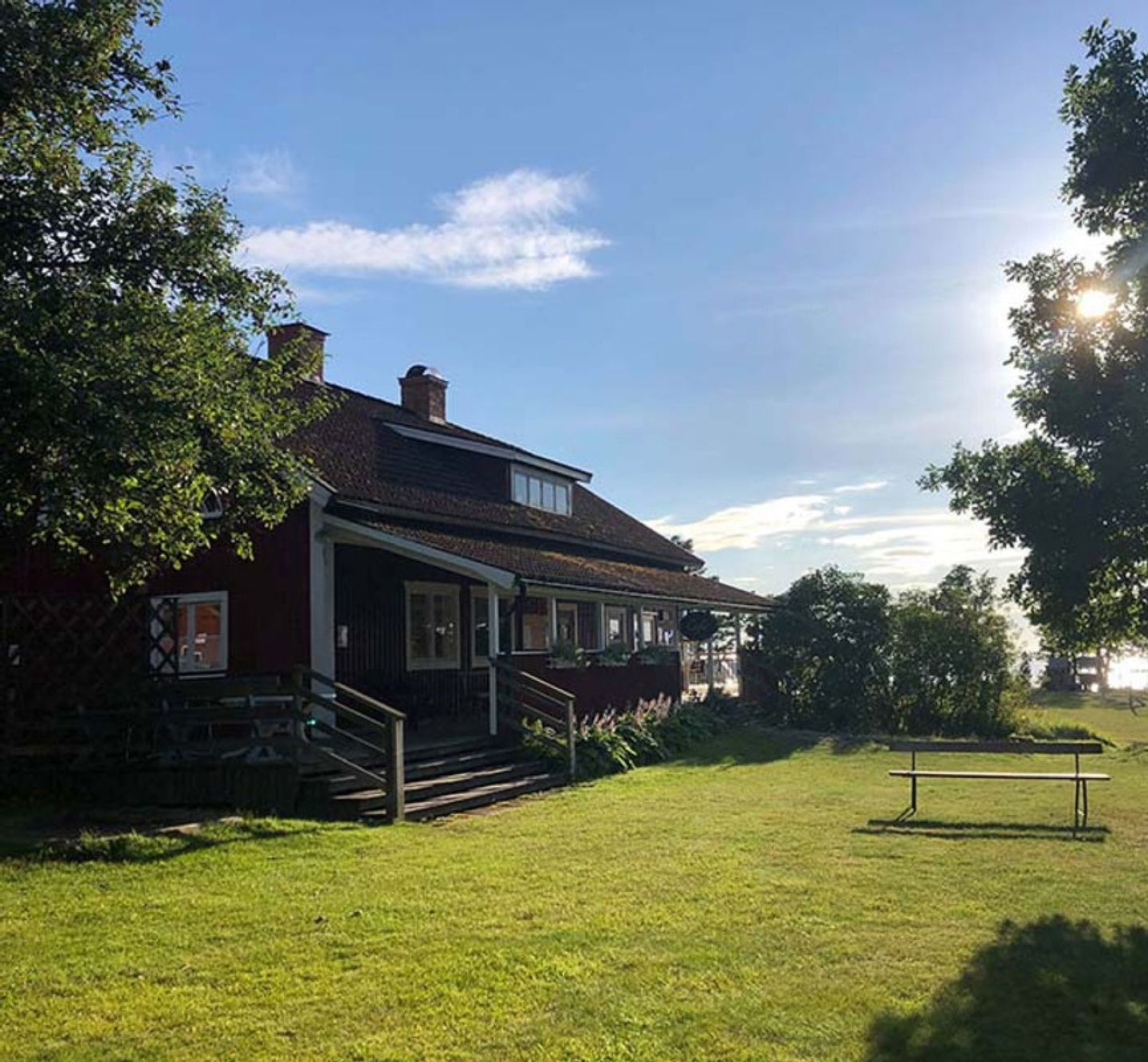 Exteriör av Hults sommarhem i Kristinehamn