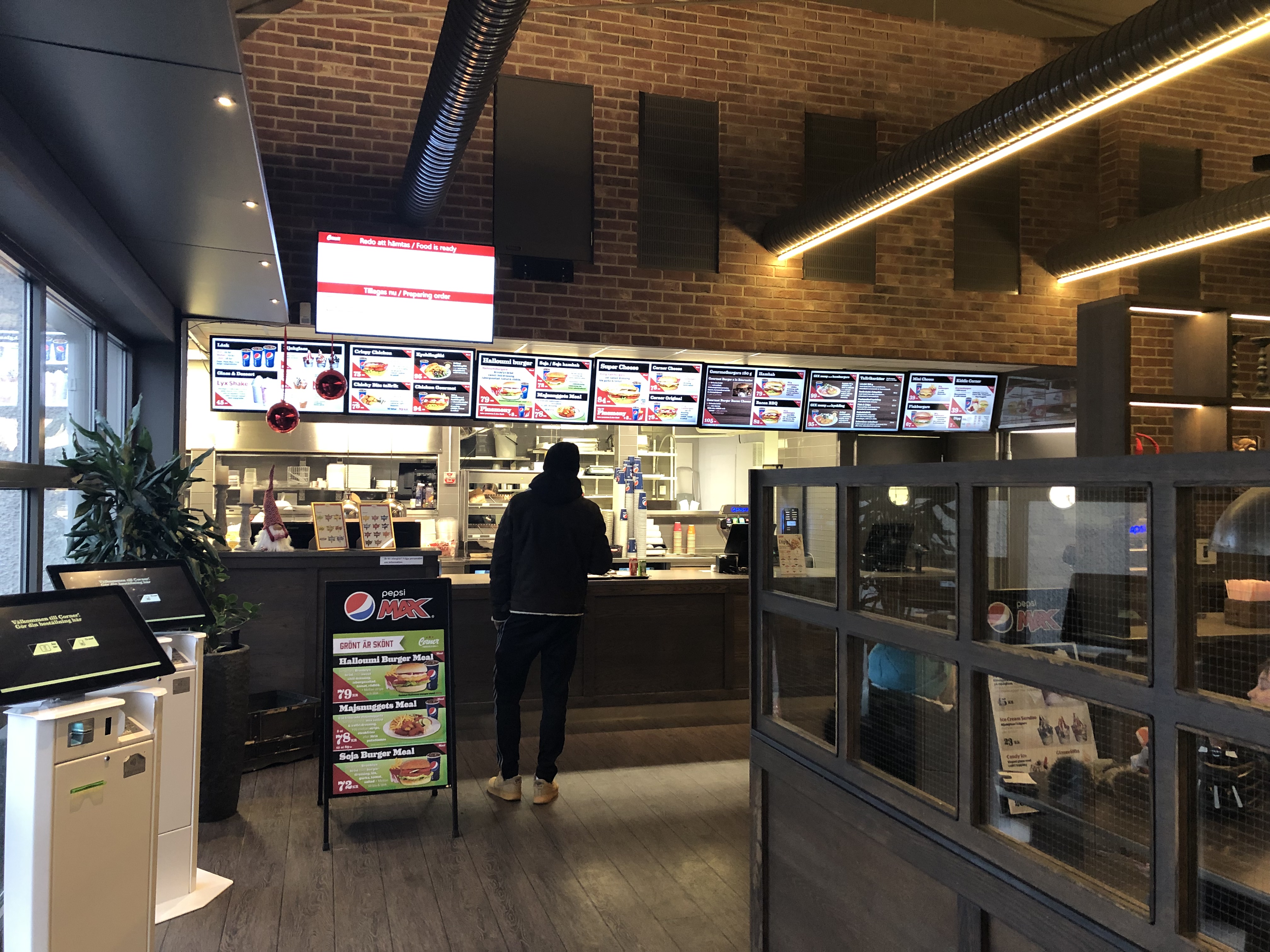 Corner Burgers & Grill
