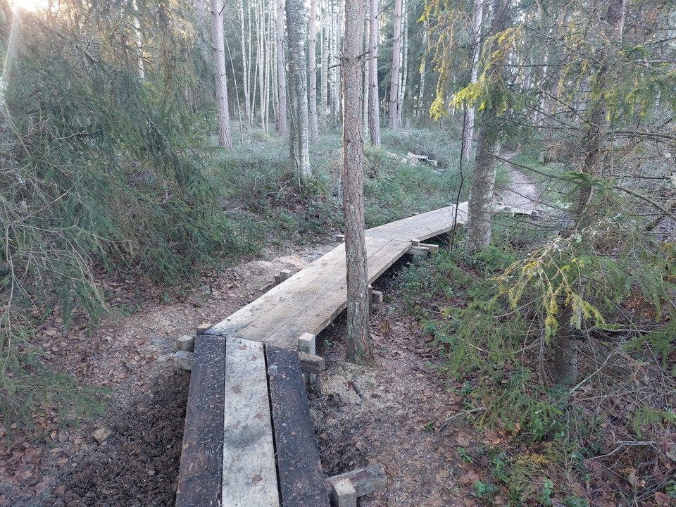 Gölrundans naturstig