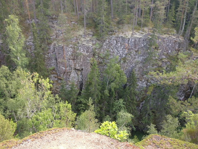 Moredalen med More kastell 