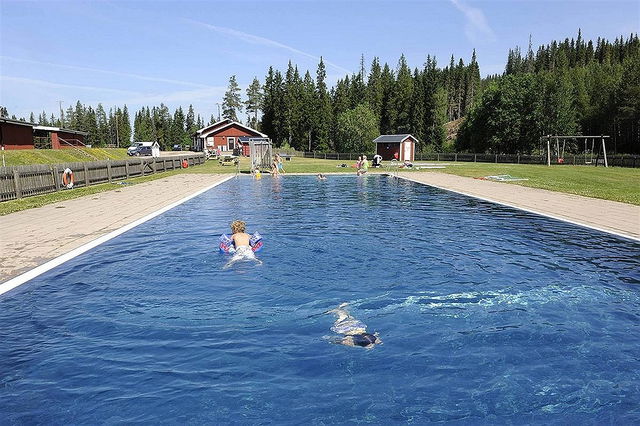 Tjärnhedsbadet
