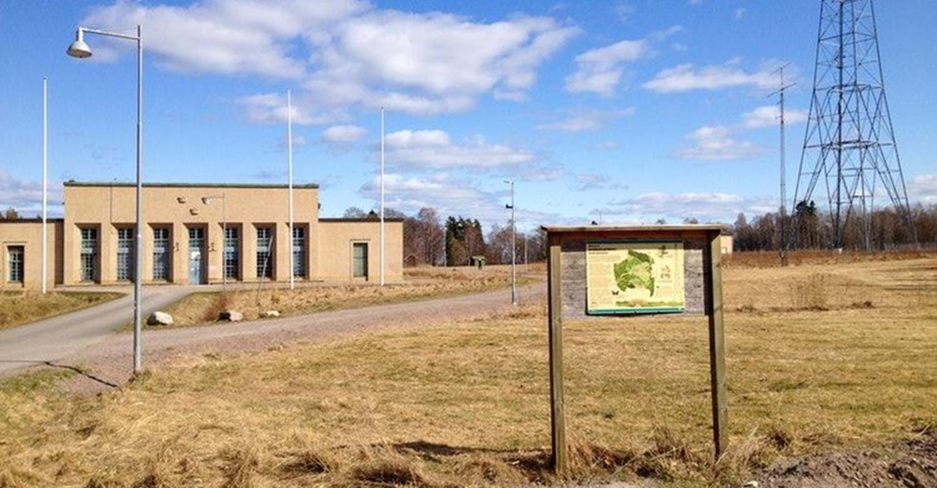 Parkering vid Sveriges Rundradiomuseum i Bondebacka.
Etapp: Motala runt.