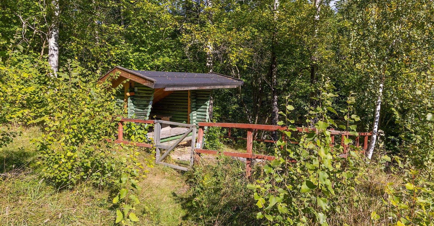 Litet vindskydd vid Kulla.
Etapp: Stinsen-Hälla.
Söderköping.