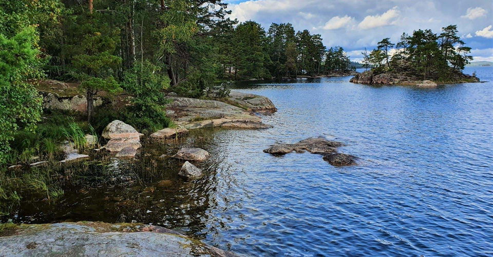 Utsikt vid Torpön syd Lomsviken vindskydd
Ydre