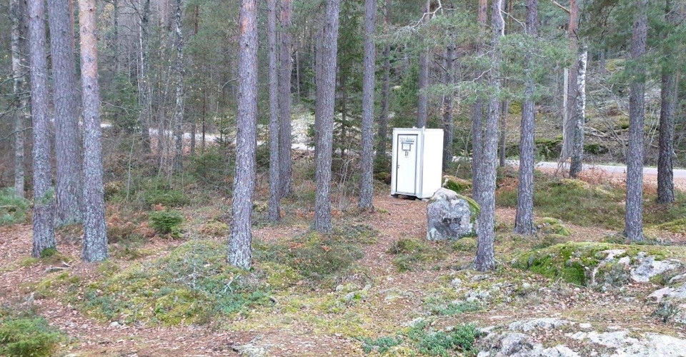 Sommaröppet dass vid Lomsviken på Torpön
Ydre