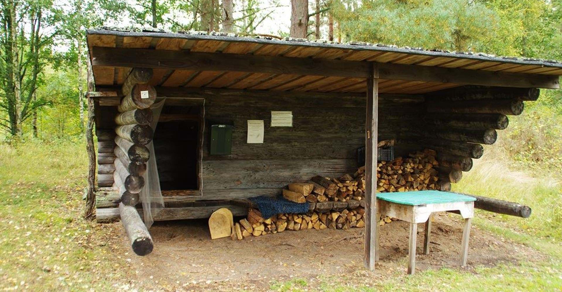 Stora Stocksjön, vindskydd med grillplats
