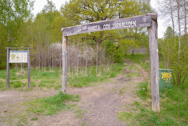 Informationsskylt vid södra entrén