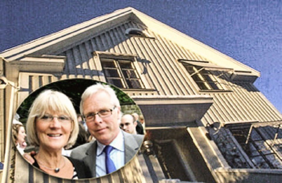 En villafasad med inklippt bild på en kvinna och man.